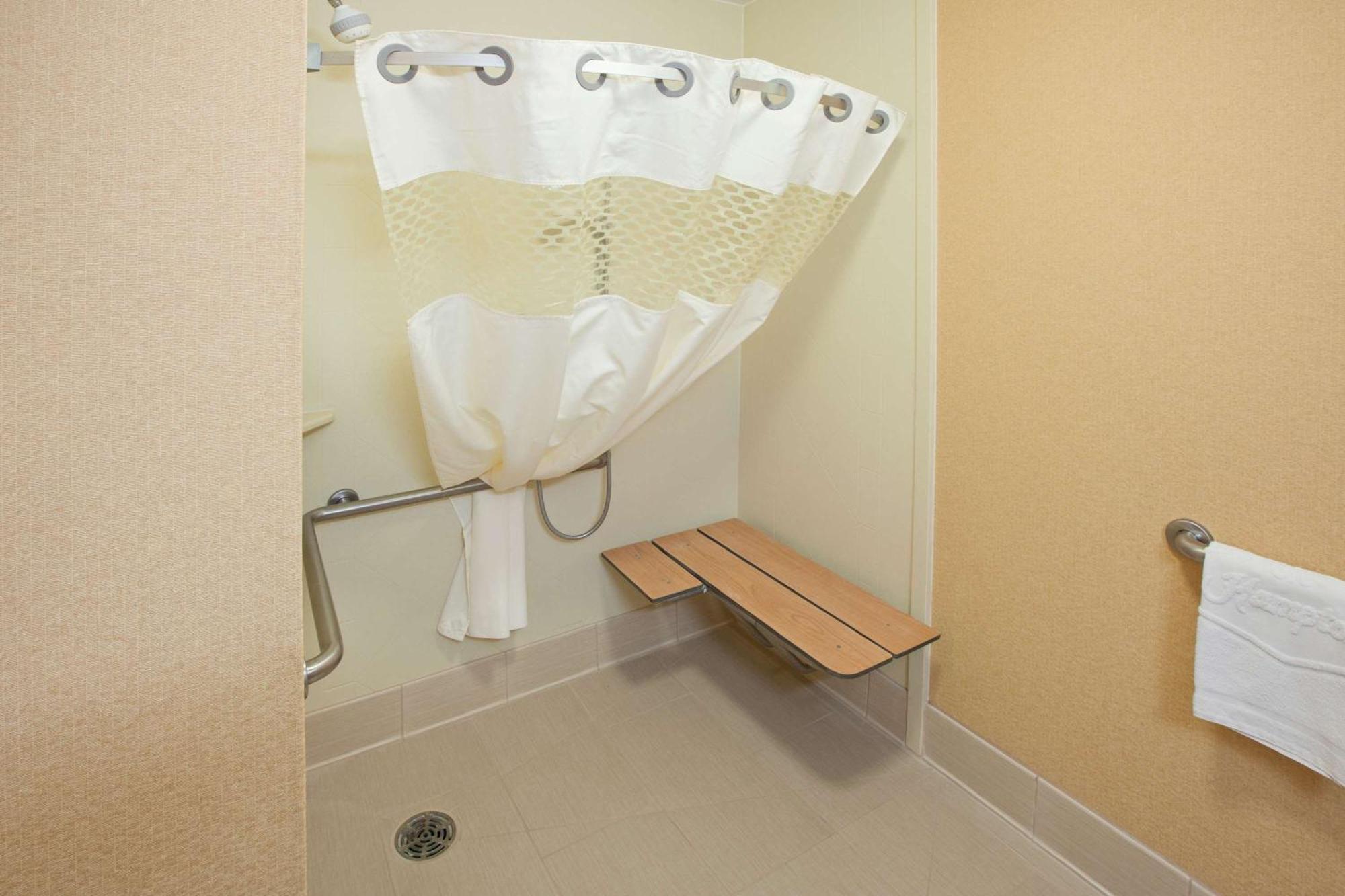 Hampton Inn Marietta Buitenkant foto